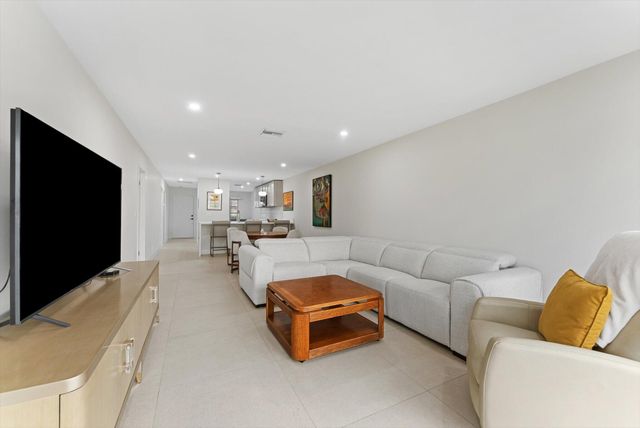 13797 Via Aurora D, Delray Beach, FL 33484