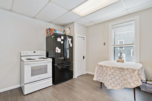 509 E Bremer Avenue, Waverly, IA 50677