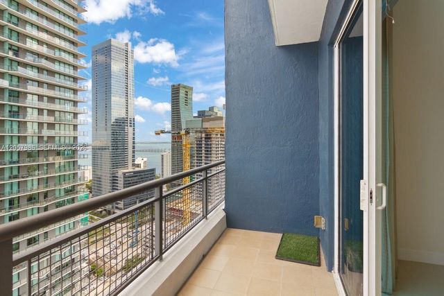 60 SW 13th St 3022, Miami, FL 33130