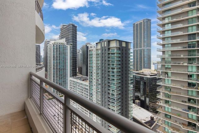 60 SW 13th St 3022, Miami, FL 33130