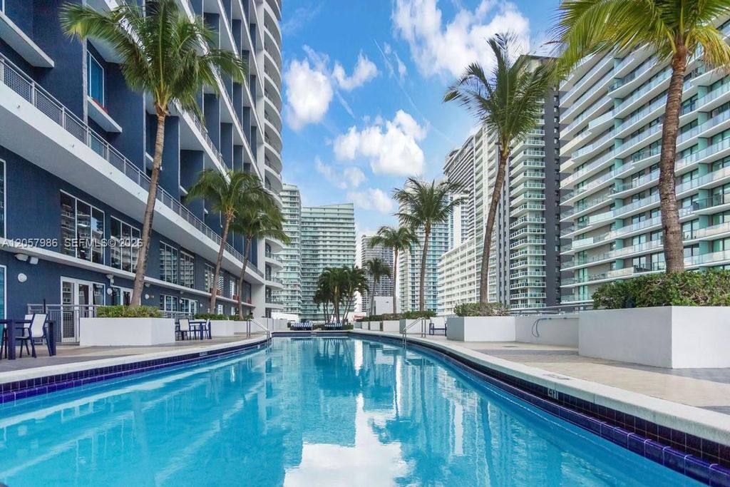 60 SW 13th St 3022, Miami, FL 33130