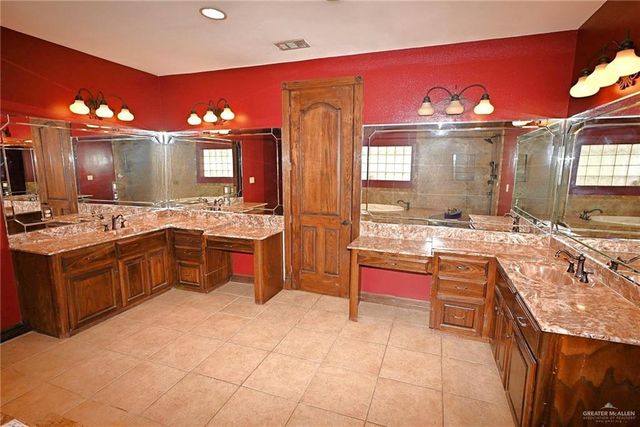 7931 Dallas Circle, Mission, TX 78574