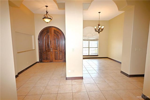 7931 Dallas Circle, Mission, TX 78574