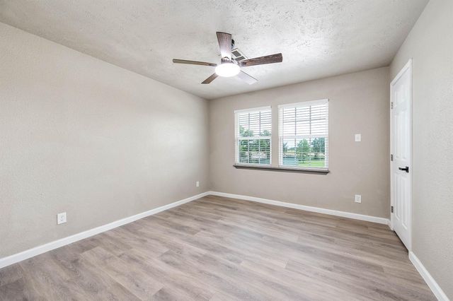 4340 County Road 541, Alvin, TX 77511
