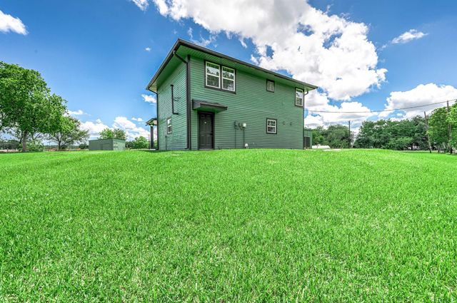 4340 County Road 541, Alvin, TX 77511