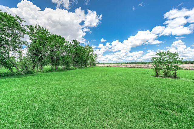 4340 County Road 541, Alvin, TX 77511