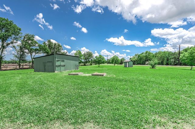 4340 County Road 541, Alvin, TX 77511