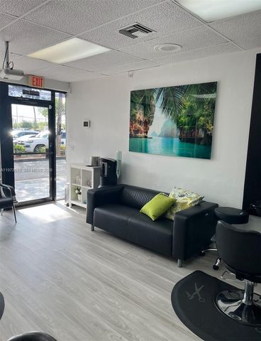 16774 NW 67th Ave, Hialeah, FL 33015