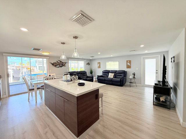 505 Oldsmar Lane, Key Largo, FL 33037