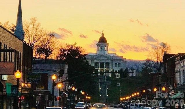 417 Quiet Forest Lane, Sylva, NC 28779