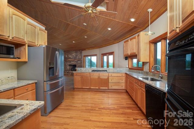 417 Quiet Forest Lane, Sylva, NC 28779