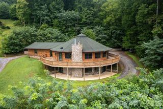417 Quiet Forest Lane, Sylva, NC 28779