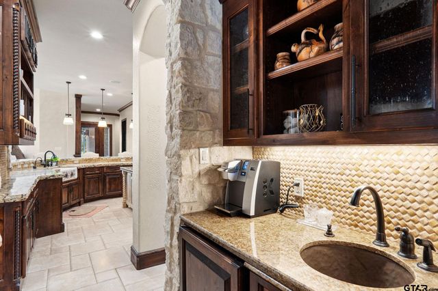 4331 Mark Hayes Court, Tyler, TX 75709
