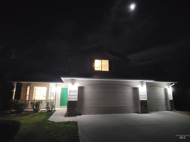 2440 S Royal Meadows Dr., Nampa, ID 83686