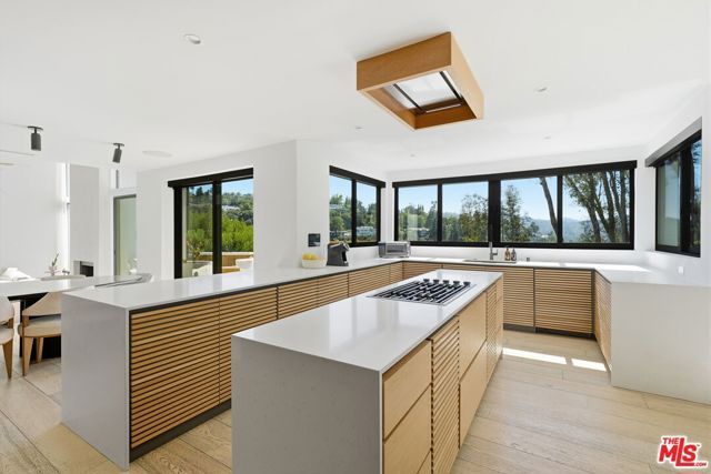 3319 Dona Lola Place, Los Angeles, CA 91604