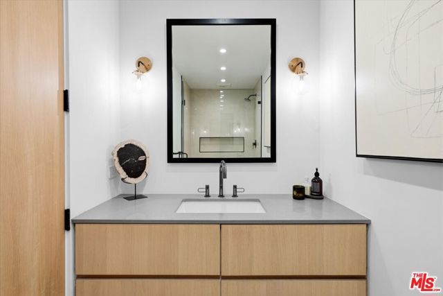 3319 Dona Lola Place, Los Angeles, CA 91604