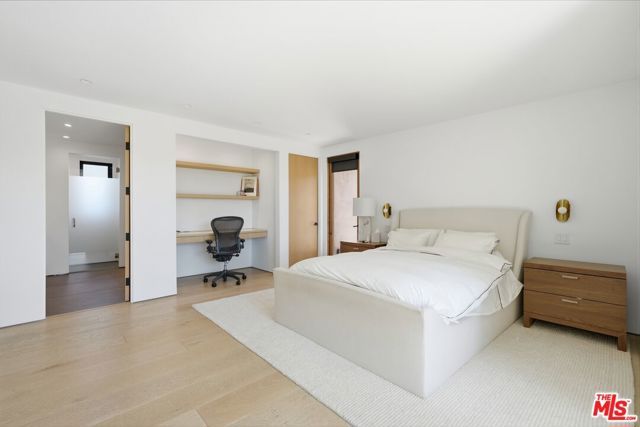 3319 Dona Lola Place, Los Angeles, CA 91604