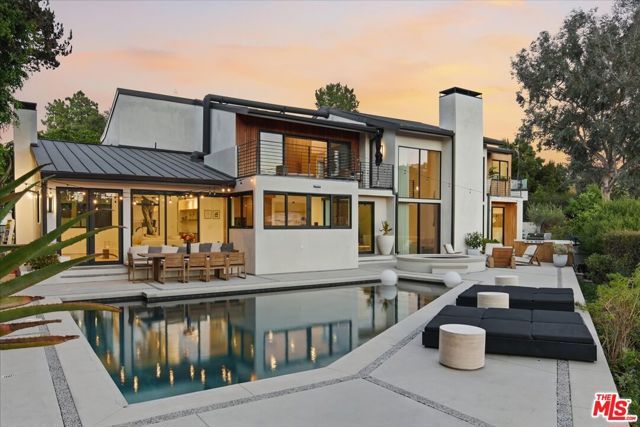 3319 Dona Lola Place, Los Angeles, CA 91604