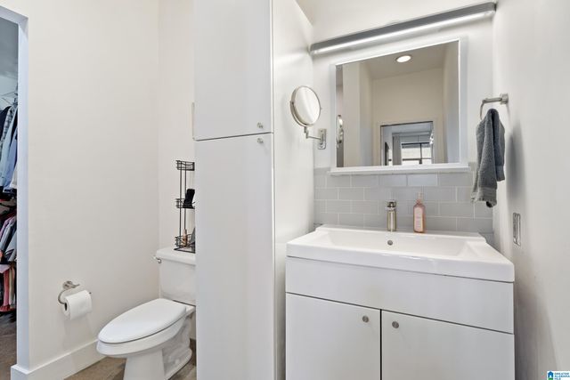 2201 5th Ave S Apt 208, Birmingham, AL 35233