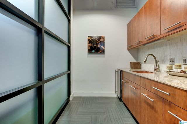 2201 5th Ave S Apt 208, Birmingham, AL 35233
