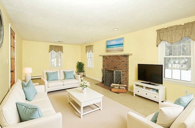 35 Sproul Rd, Hanover, MA 02339