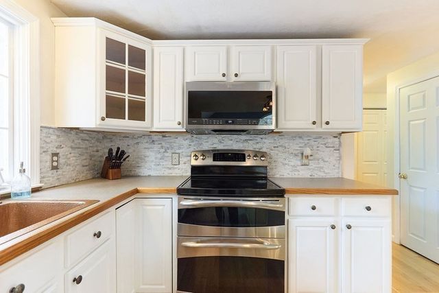 35 Sproul Rd, Hanover, MA 02339