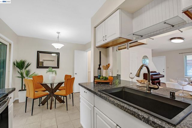 38623 Cherry Ln 128, Fremont, CA 94536