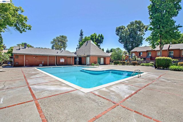 38623 Cherry Ln 128, Fremont, CA 94536