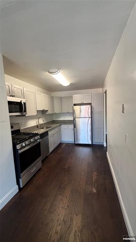 2348 Linwood Avenue 6O, Fort Lee, NJ 07024