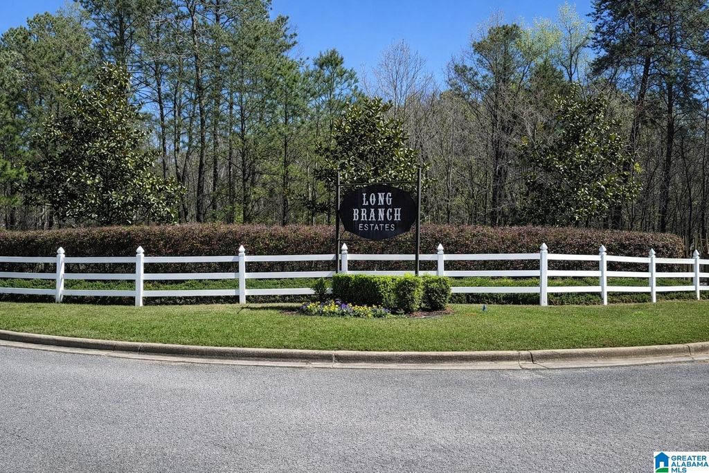 1026 LONG BRANCH PARKWAY, Calera, AL 35040