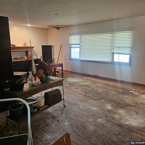 8535 Ames Avenue, Omaha, NE 68134