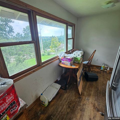 8535 Ames Avenue, Omaha, NE 68134