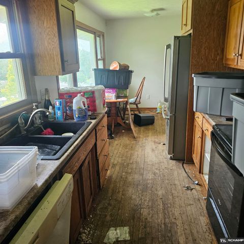 8535 Ames Avenue, Omaha, NE 68134