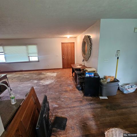 8535 Ames Avenue, Omaha, NE 68134