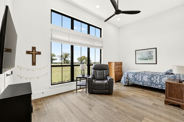 10932 Gregory Road, Sanger, TX 76266