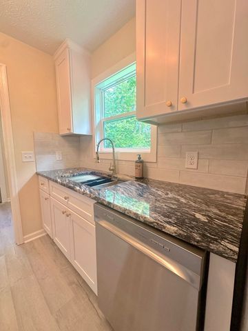 138 Buena Vista Dr, Livingston, TN 38570