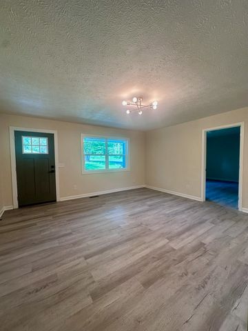138 Buena Vista Dr, Livingston, TN 38570