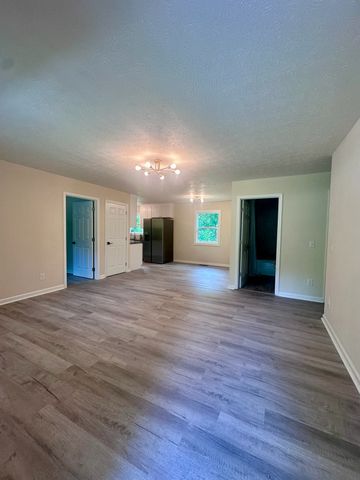 138 Buena Vista Dr, Livingston, TN 38570