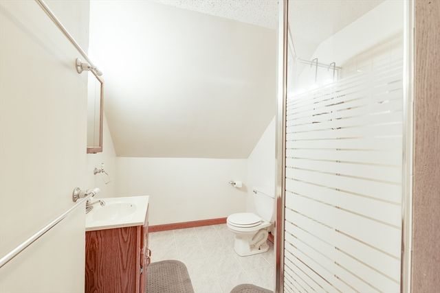 41 Park St, Agawam, MA 01030