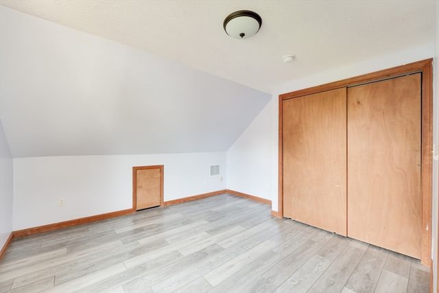 41 Park St, Agawam, MA 01030
