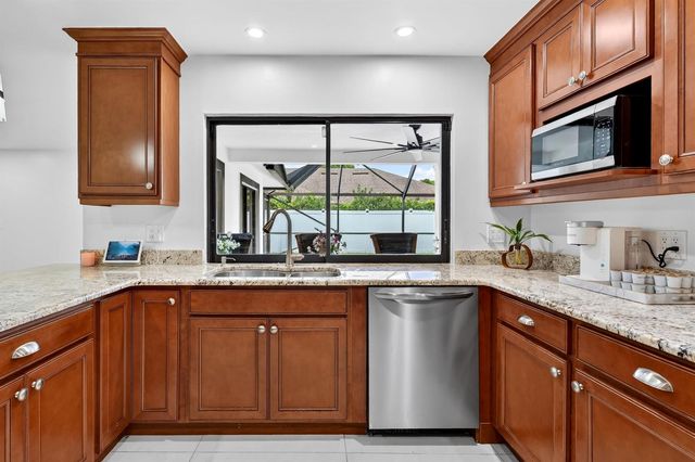 4831 Dorchester Mews, Haverhill, FL 33415