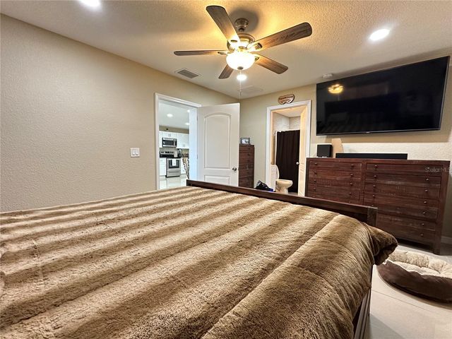 505 W 130TH AVENUE, Tampa, FL 33612