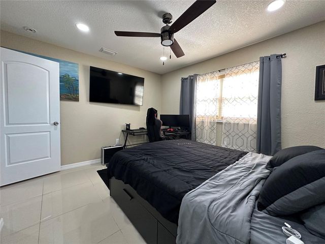 505 W 130TH AVENUE, Tampa, FL 33612