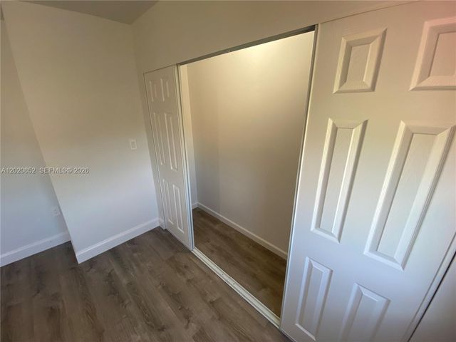 8661 NW 4th Terrace 903, Miami, FL 33126