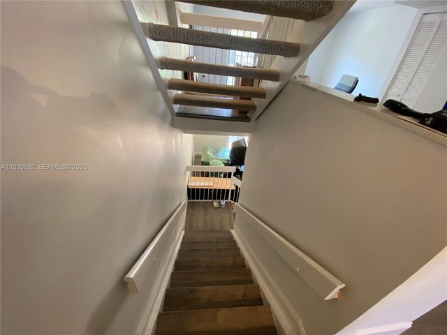 8661 NW 4th Terrace 903, Miami, FL 33126