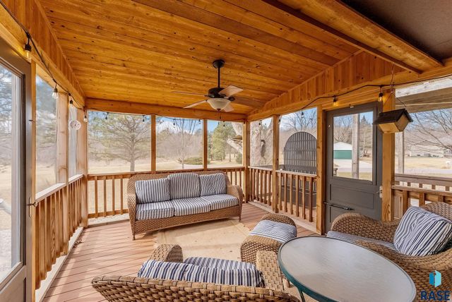 7301 E Palomino Rd Road, Sioux Falls, SD 57110