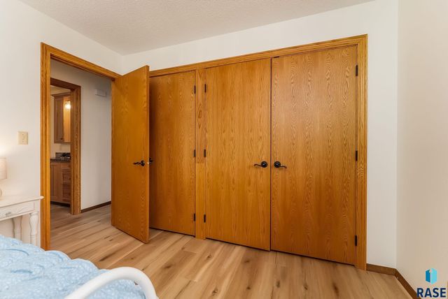 7301 E Palomino Rd Road, Sioux Falls, SD 57110