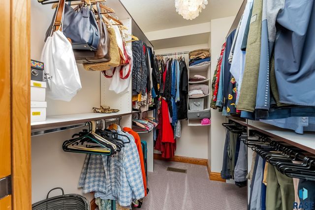 7301 E Palomino Rd Road, Sioux Falls, SD 57110