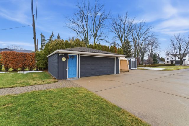 35568 Hamer Street, New Baltimore, MI 48047