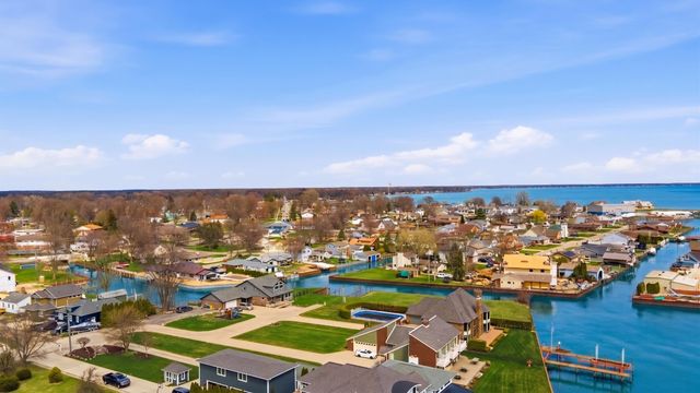 35568 Hamer Street, New Baltimore, MI 48047